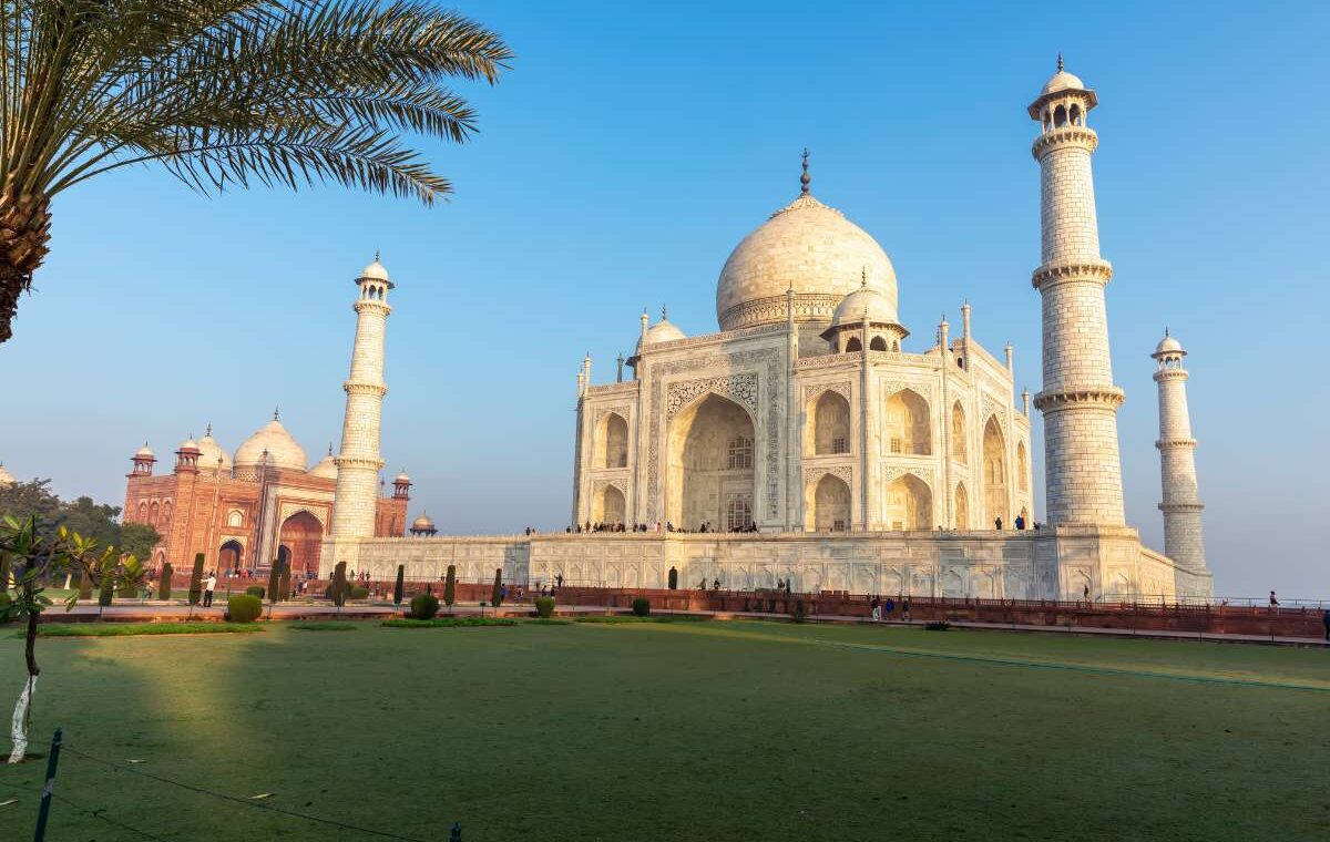 Taj Mahal Tour From Delhi By Premium Car